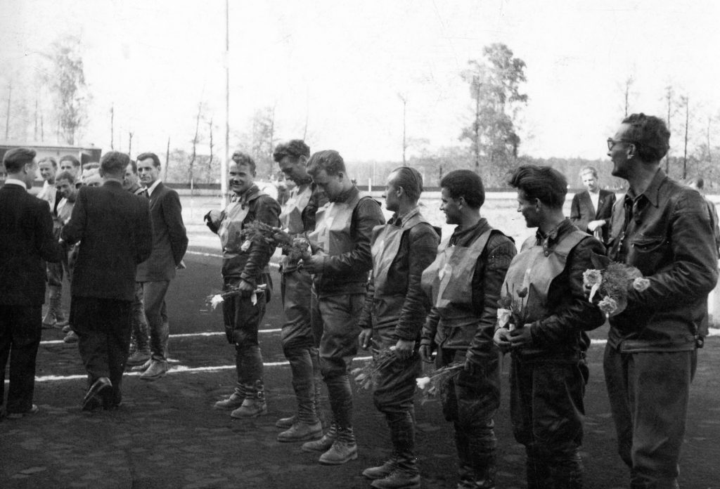 DATA I MIEJSCE NIEZNANE